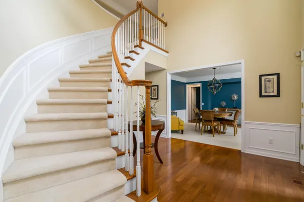 $670,000 | 4949 Lexington Court, Rochester, MI 48306