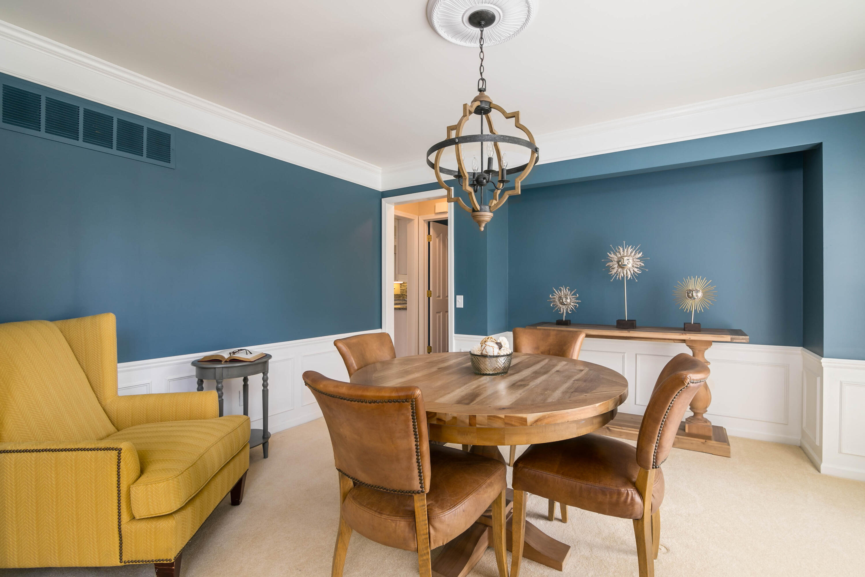 4949 Lexington Court Rochester, MI 48306 - Photo 5 of 37 4949 Lexington Ct-17