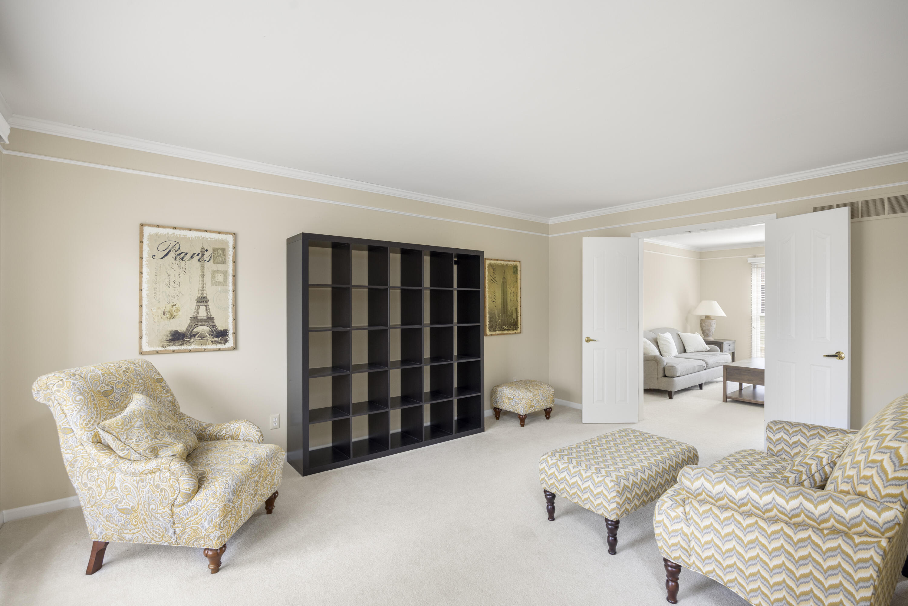 4949 Lexington Court Rochester, MI 48306 - Photo 10 of 37 6E6A5905