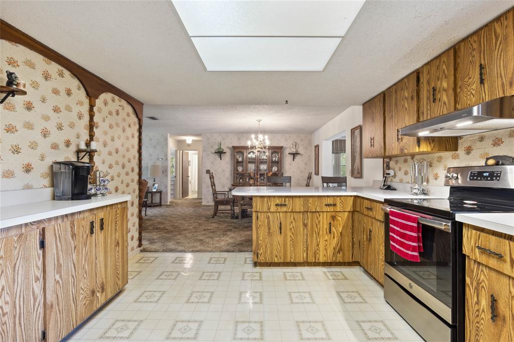 1470 Ridgewood Street DeLand, FL 32720 - Photo 9 of 32 Lots of cooking space