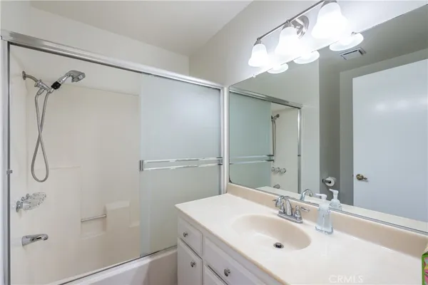 $4,300 | 49 Summerstone, Irvine, CA 92614