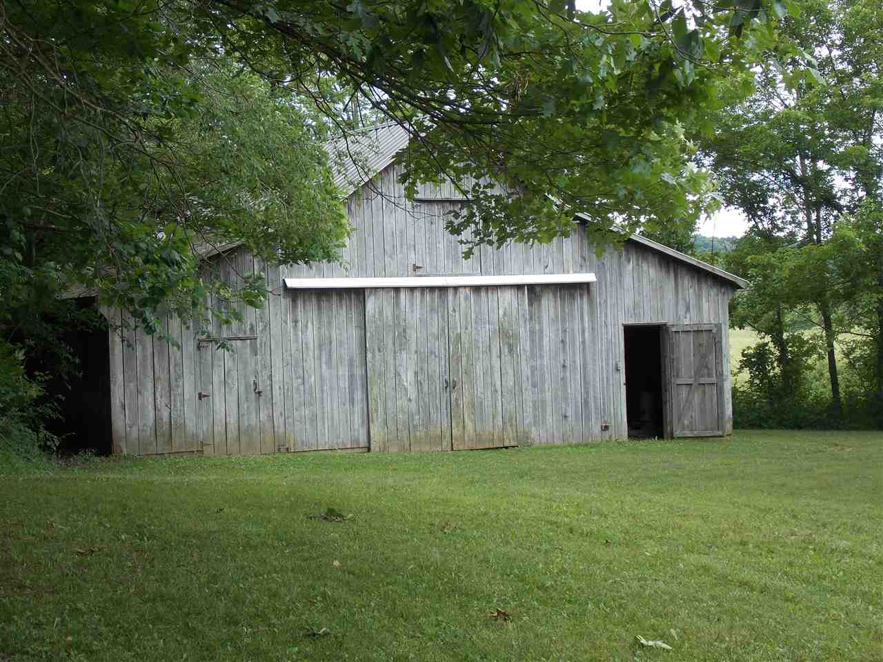 1118 Beaver Creek Road Mitchell, IN 47446 - Photo 5 of 23