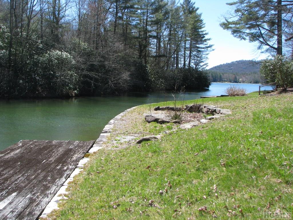 135 Island Point Road Lake Toxaway, NC 28747 - Photo 5 of 7 Gallery Image 5