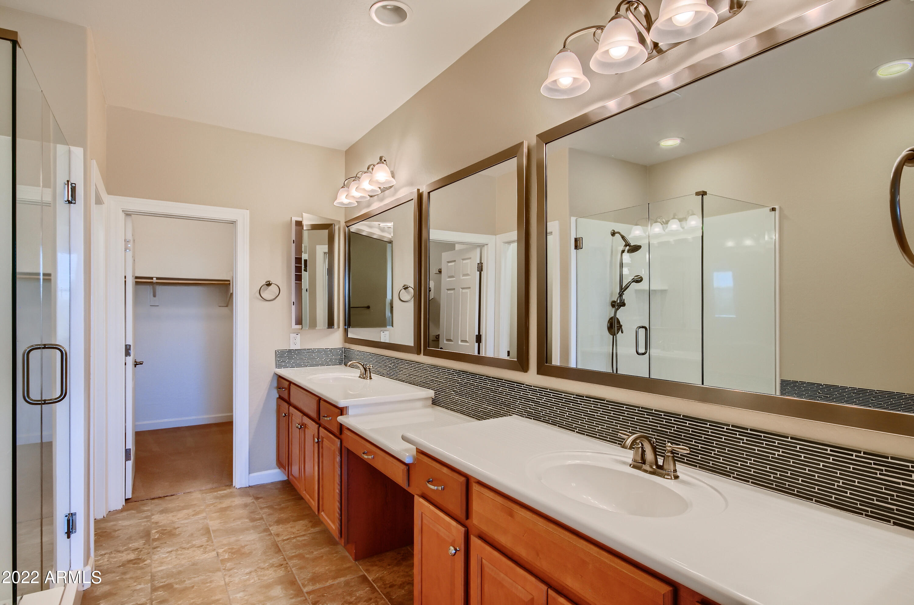 4777 South Fulton Ranch Boulevard, Unit 1027 Chandler, AZ 85248 - Photo 17 of 36 Owner's Bath