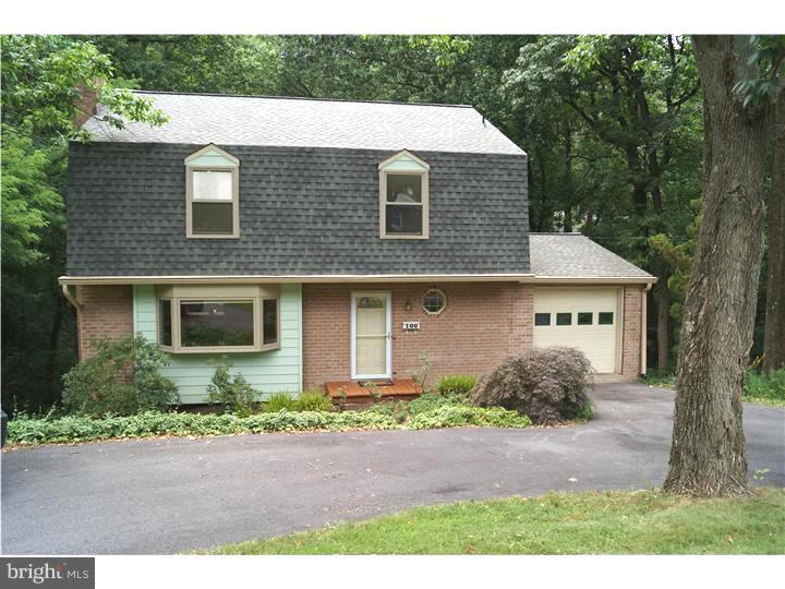 100 Dayleview Road Berwyn, PA 19312 - Photo 1 of 11 Front Yard