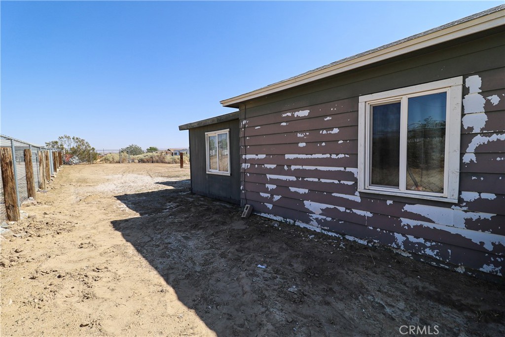 25466 Jasper Road Barstow, CA 92311 - Photo 9 of 32