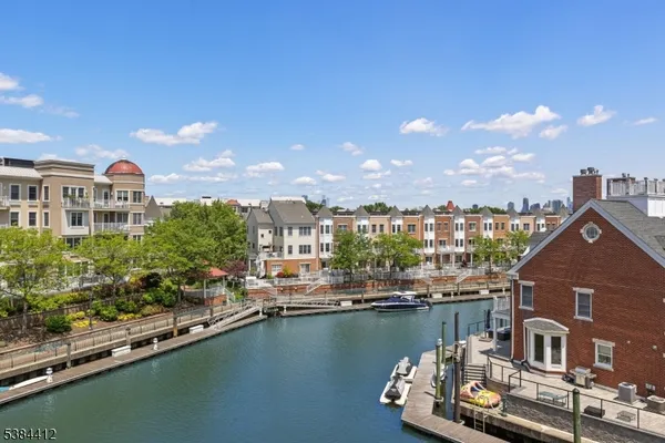 $520,000 | 205 Shearwater Court West, Unit 32, Jersey City, NJ 07305