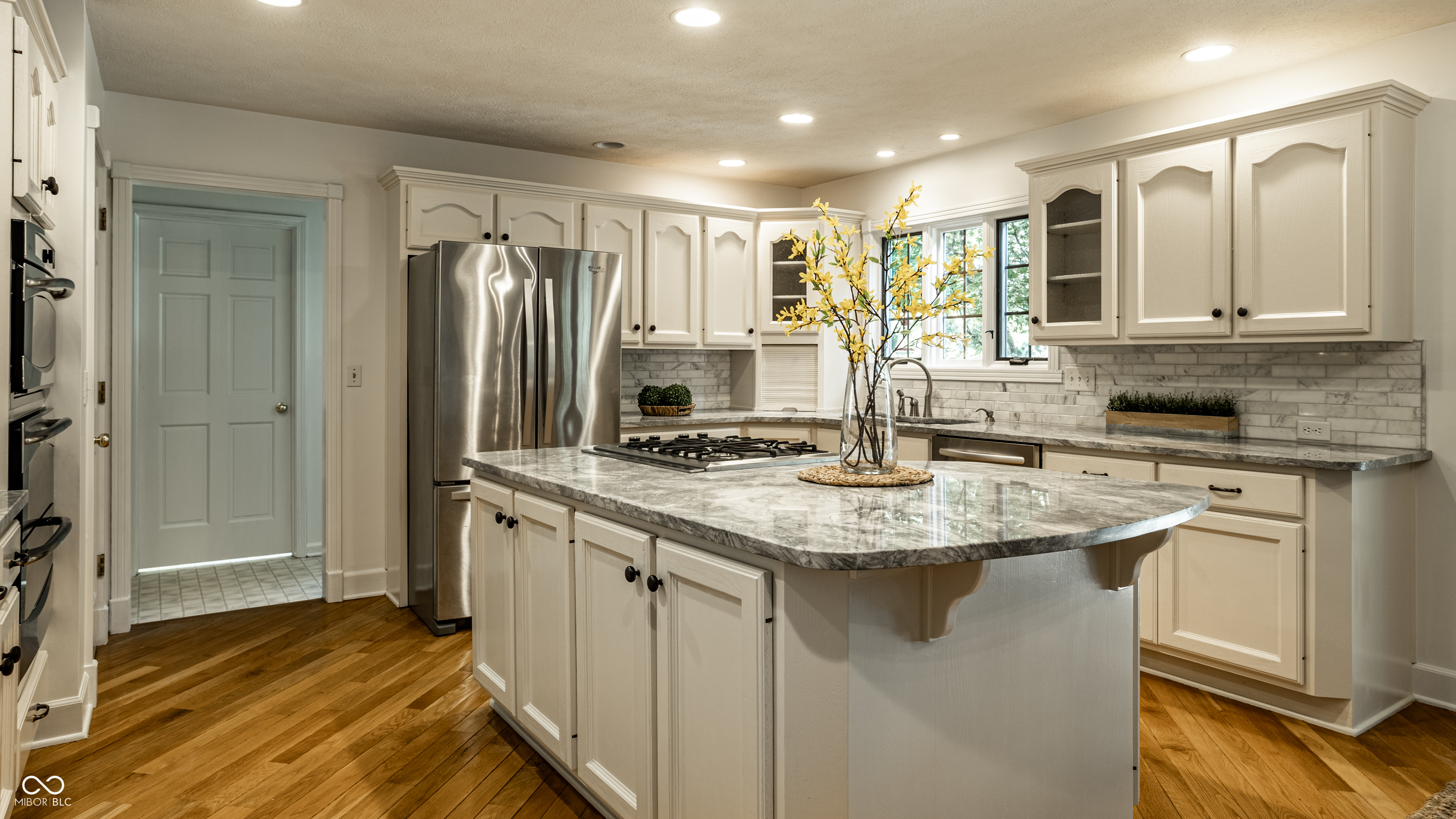 4966 Riley Mews Carmel, IN 46033 - Photo 18 of 59 Gallery Image 18