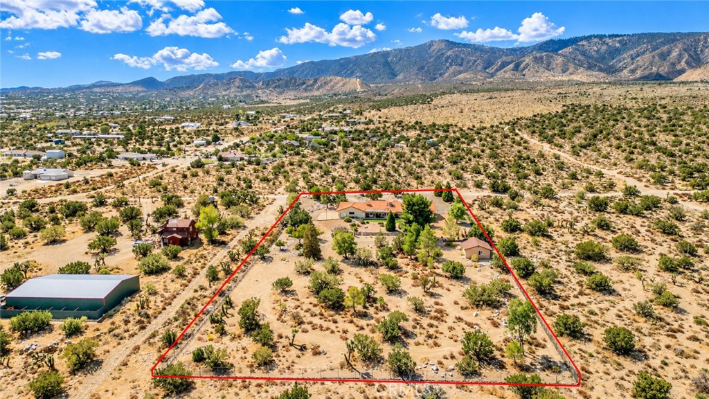 150 Smoke Tree Road Pinon Hills, CA 92372 - Photo 60 of 63 Gallery Image 60