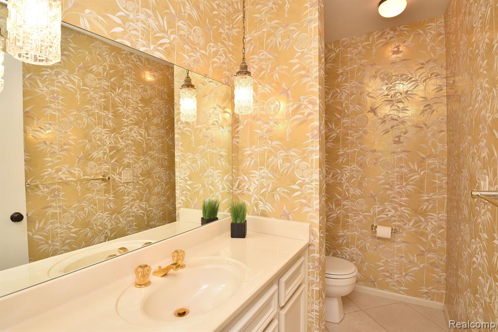 1875 Wingate Road Bloomfield Hills, MI 48302 - Photo 19 of 47