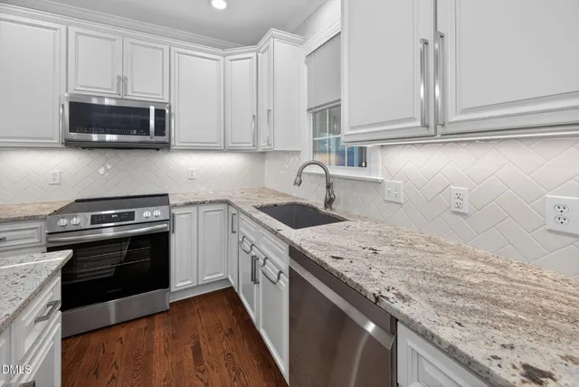 $875,000 | 306 Creek Park Drive, Cary, NC 27513