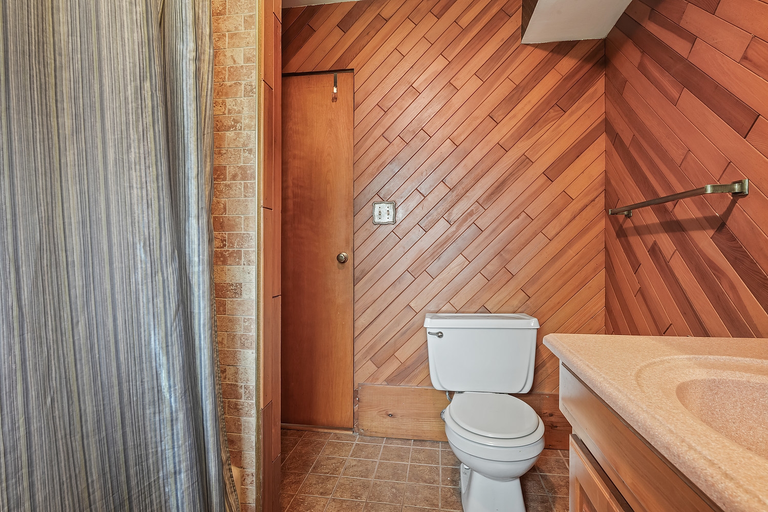 27960 South Klemme Road Beecher, IL 60401 - Photo 12 of 24 a bathroom with a toilet and a sink
