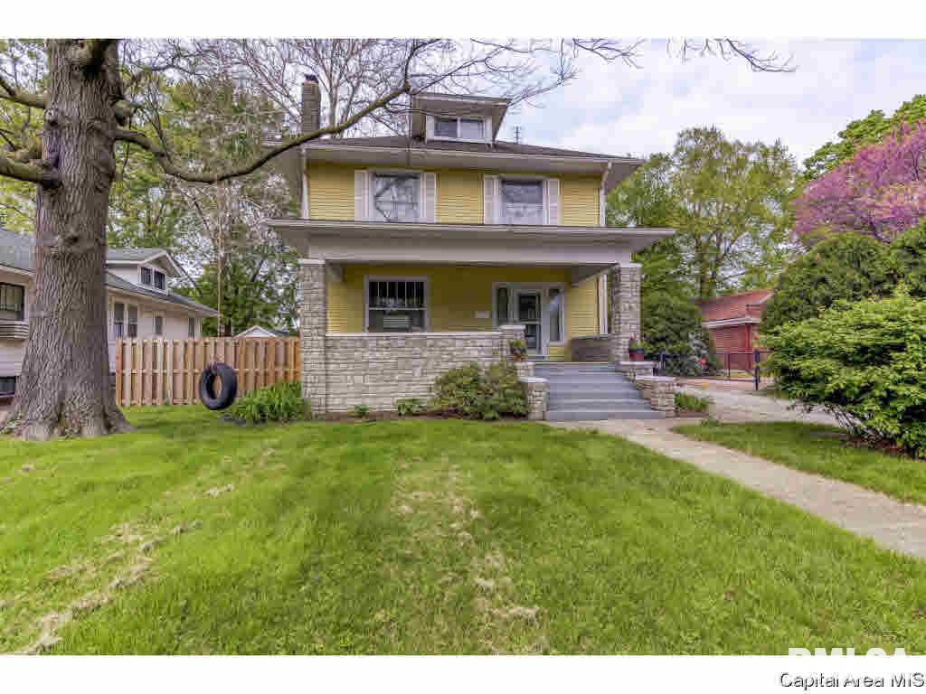 1033 South Walnut Street Springfield, IL 62704 - Photo 1 of 36