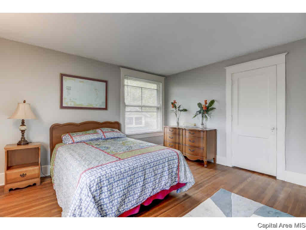 1033 South Walnut Street Springfield, IL 62704 - Photo 14 of 36