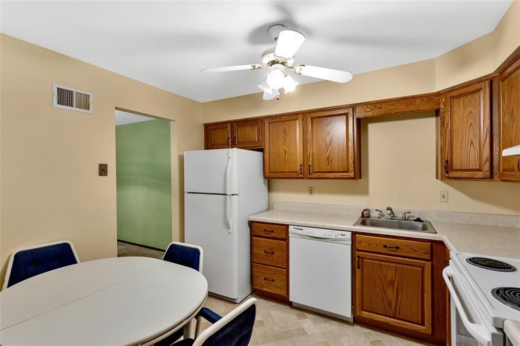 553 Sloop Road, Unit 36 Pittsburgh, PA 15237 - Photo 8 of 29 Gallery Image 8