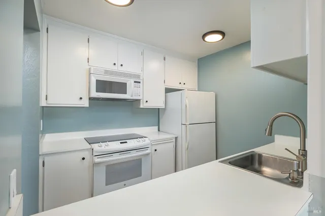 $3,500 | 45 Harbor Oak Drive, Unit 22, Tiburon, CA 94920