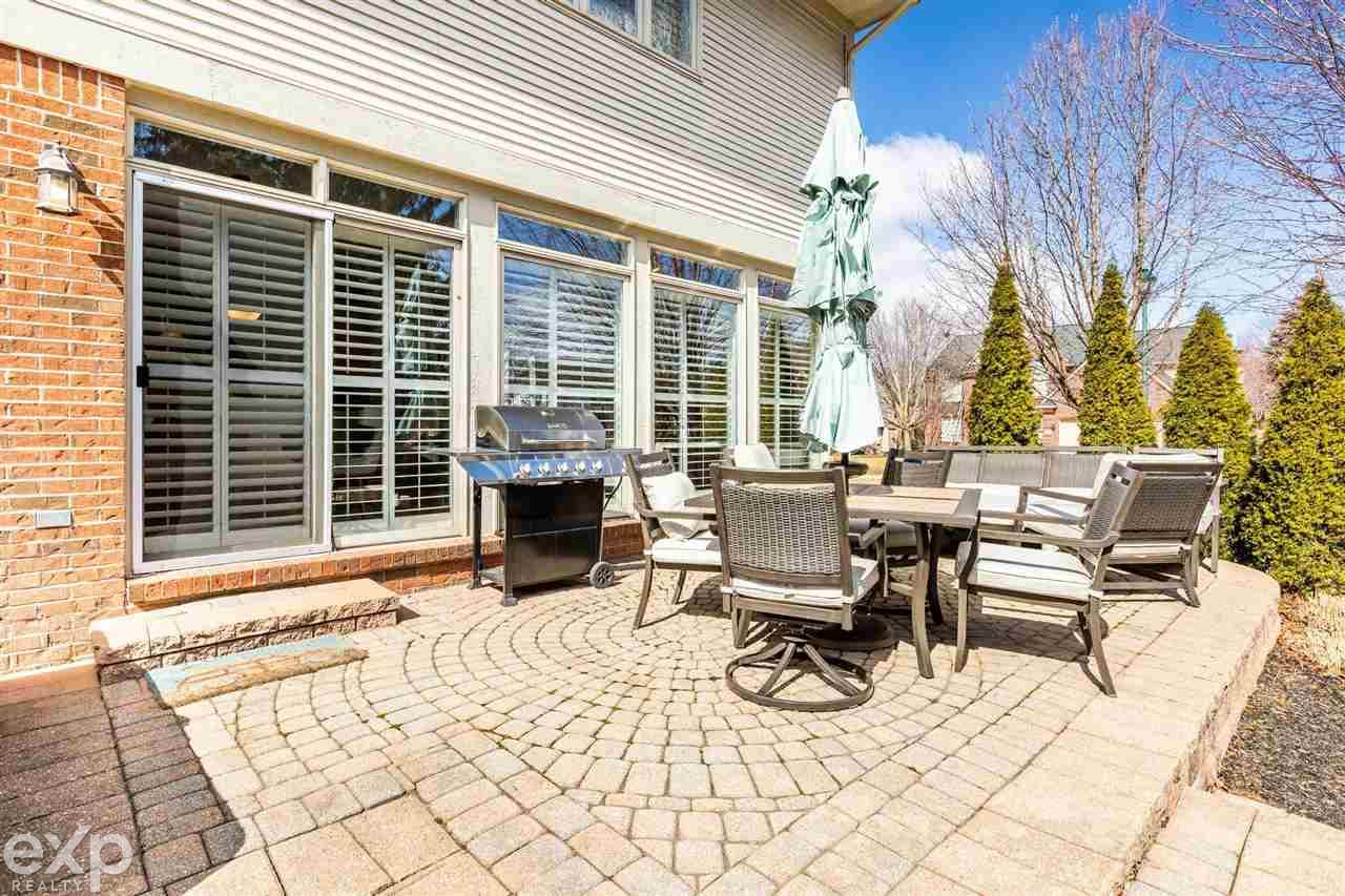 1140 Terra Lane Rochester, MI 48306 - Photo 34 of 39 50069274-33.JPG