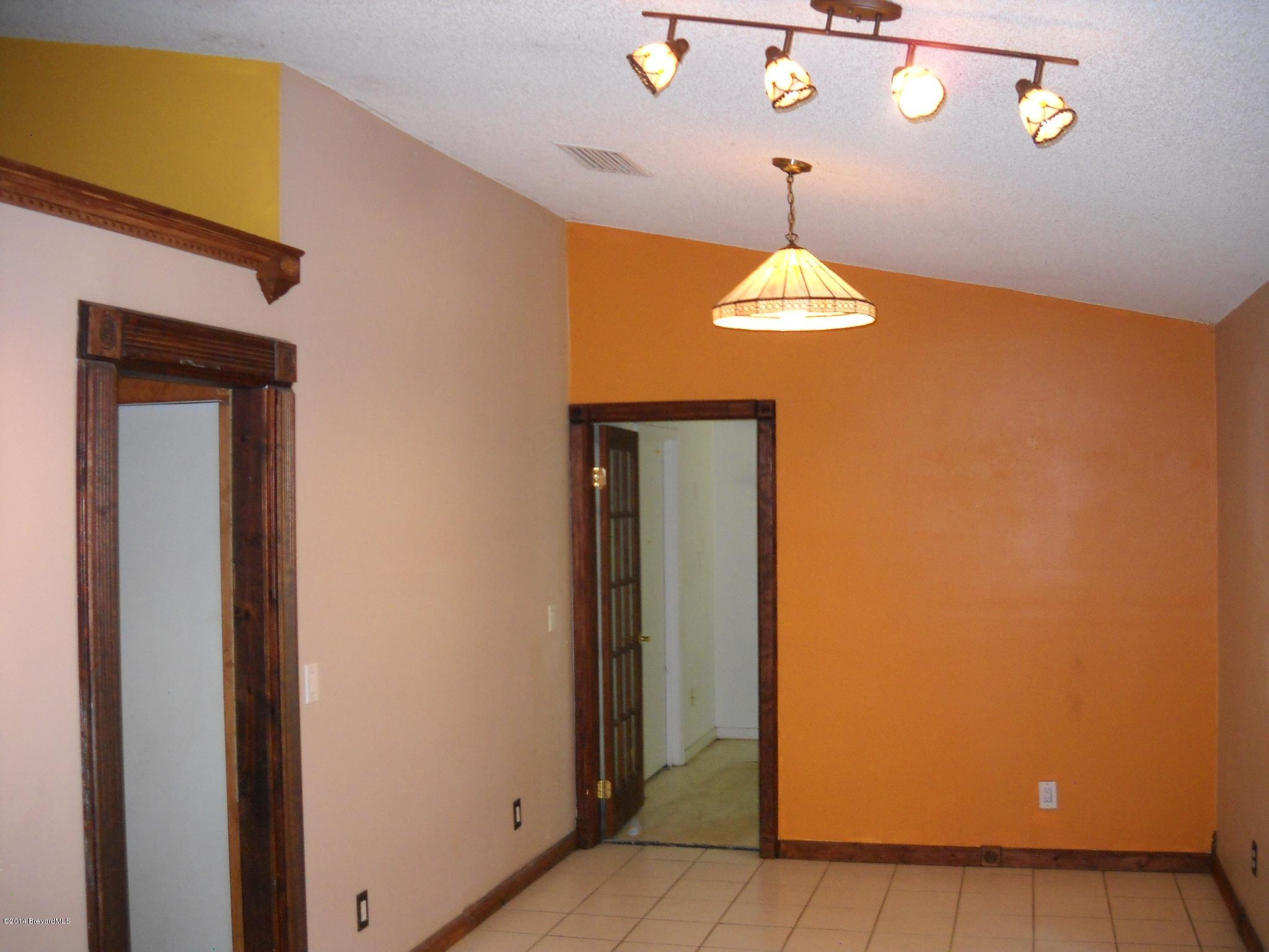 6498 Hunt Road Cocoa, FL 32927 - Photo 4 of 15 Dining/Living combo view