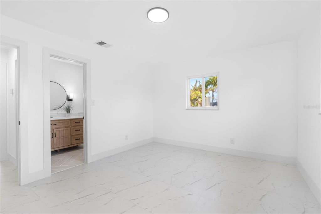 785 115th Avenue Treasure Island, FL 33706 - Photo 29 of 46 a view of room and window