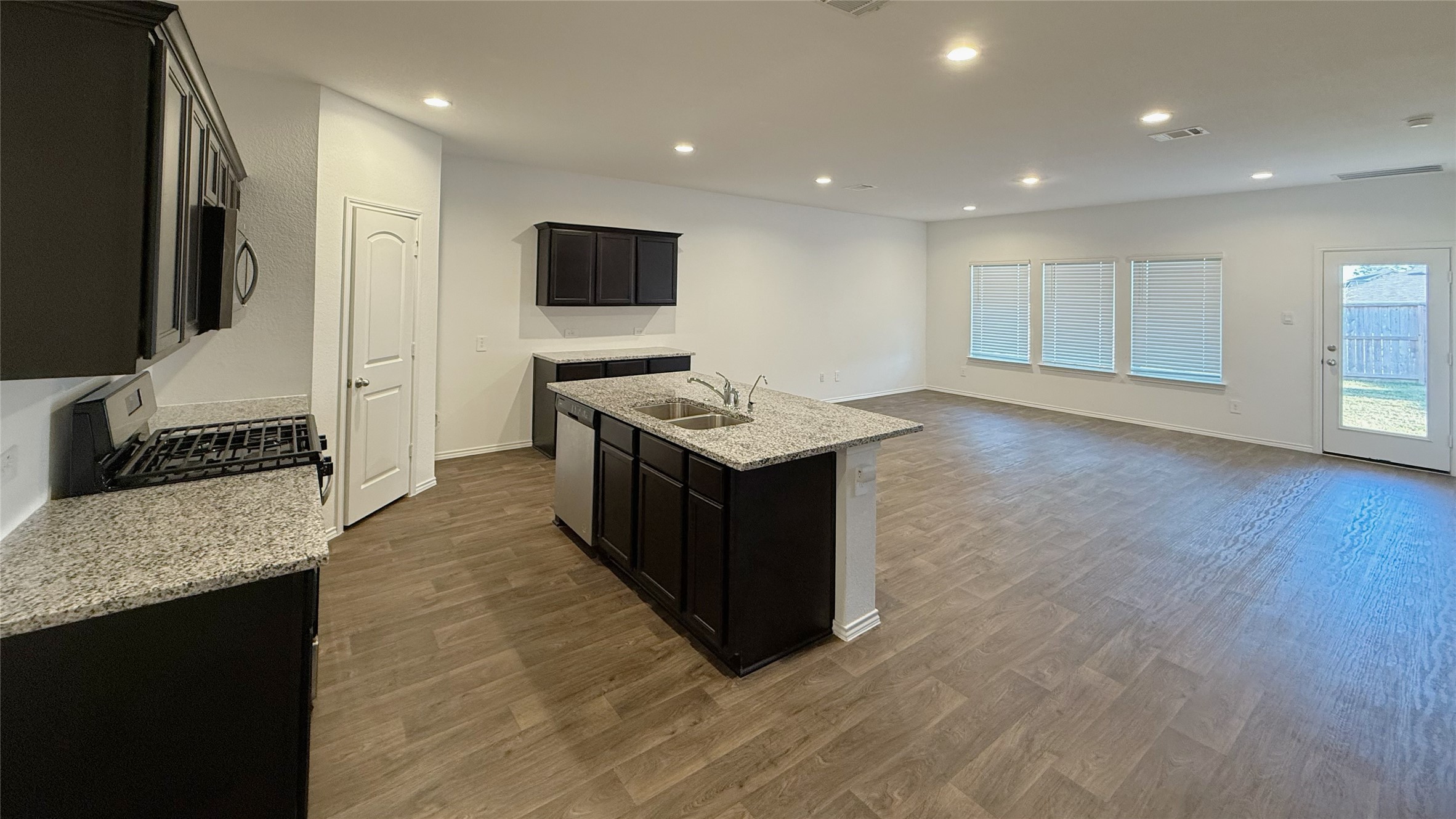 21306 Owl Road New Caney, TX 77357 - Photo 9 of 30