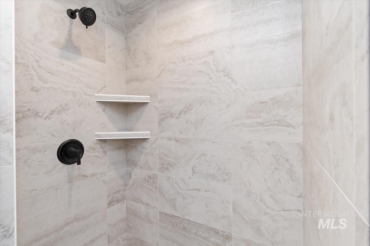 736 South Calhoun Lane Star, ID 83669 - Photo 28 of 42 Bathroom view of tiled shower