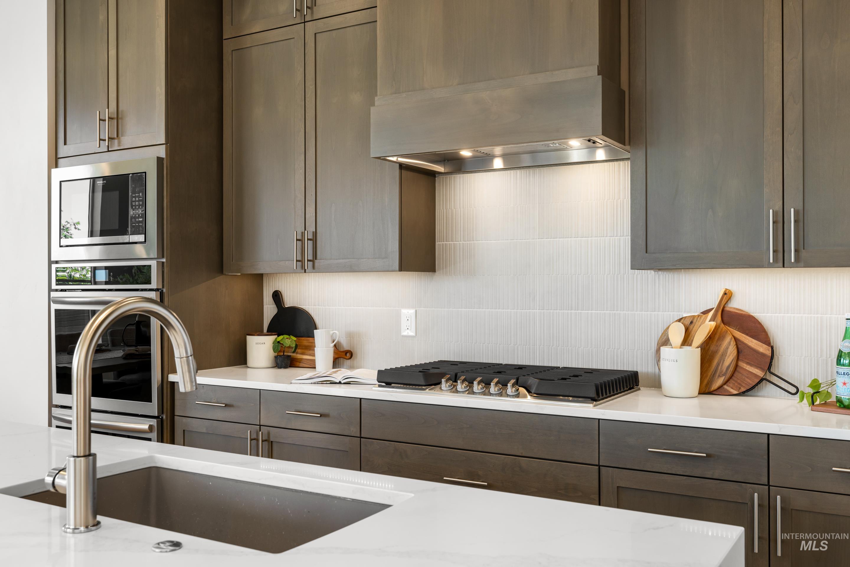 7649 West Whisper Ridge Drive, Unit ROUGE Meridian, ID 83646 - Photo 11 of 48