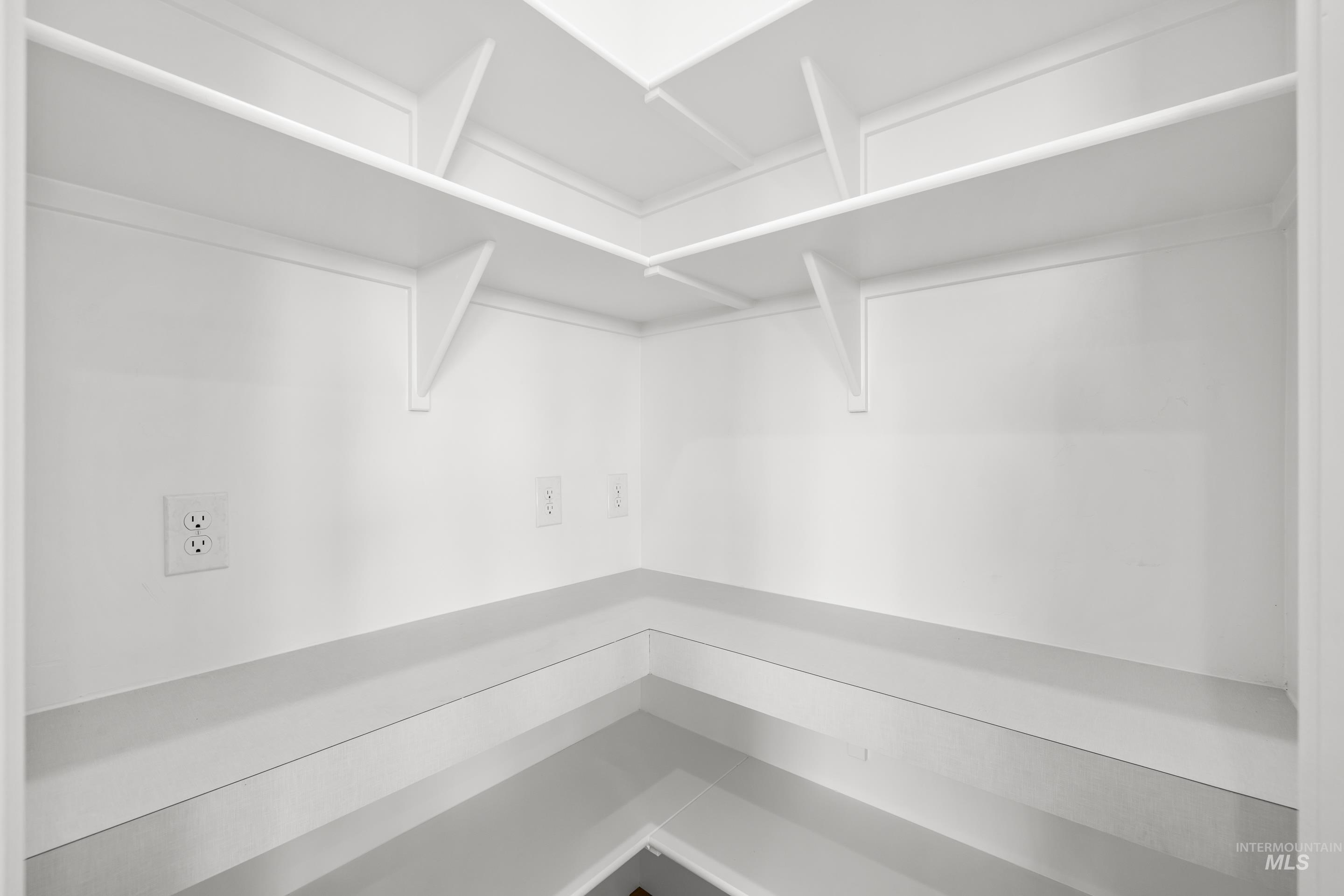 7649 West Whisper Ridge Drive, Unit ROUGE Meridian, ID 83646 - Photo 12 of 48