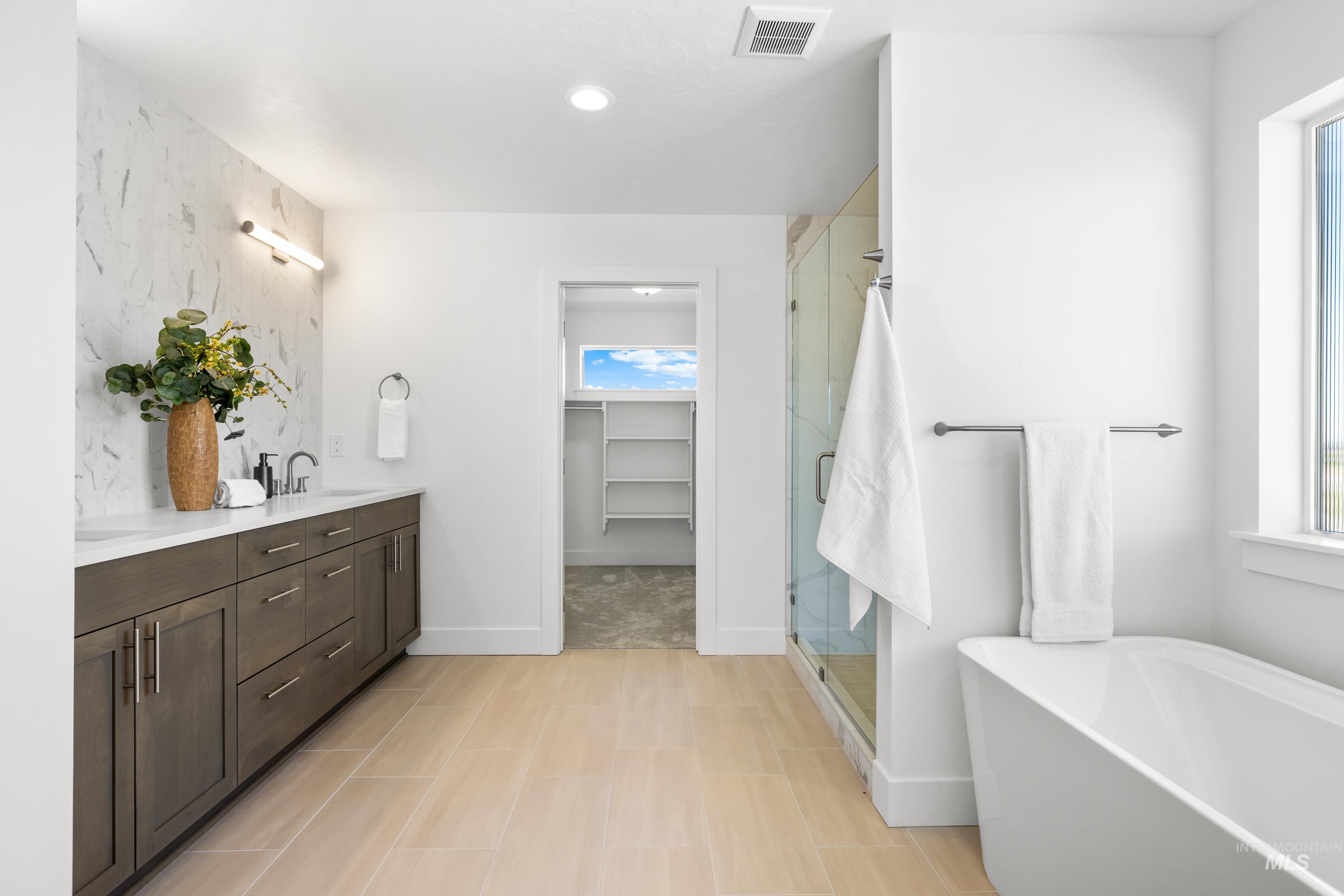 7649 West Whisper Ridge Drive, Unit ROUGE Meridian, ID 83646 - Photo 27 of 48