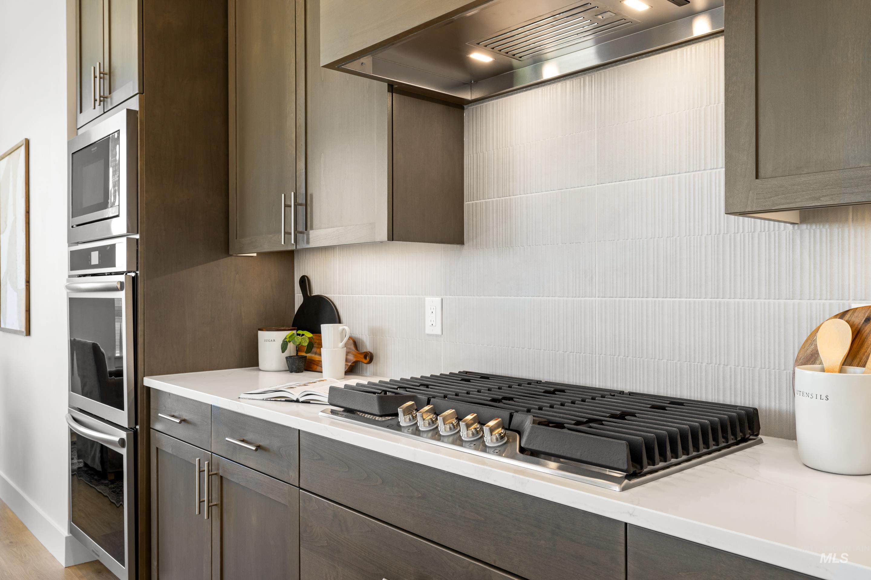 7649 West Whisper Ridge Drive, Unit ROUGE Meridian, ID 83646 - Photo 9 of 48