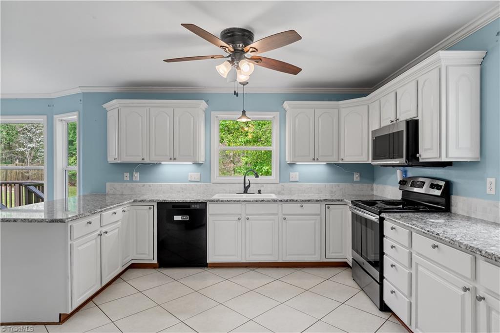 5532 Folkstone Road Pfafftown, NC 27040 - Photo 13 of 41