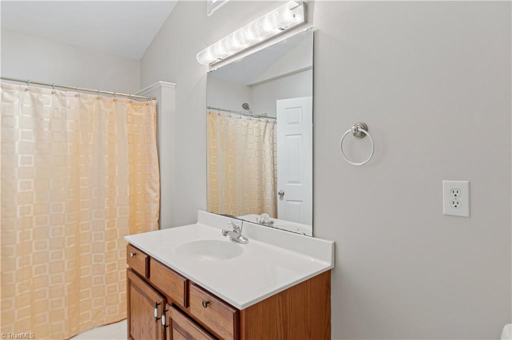 5532 Folkstone Road Pfafftown, NC 27040 - Photo 32 of 41