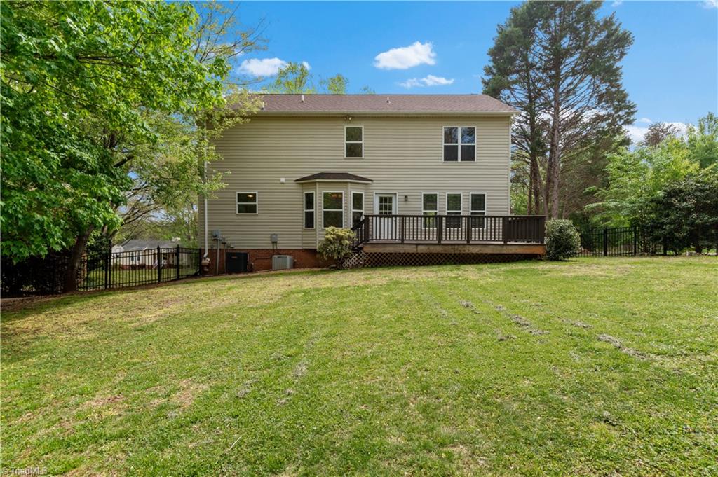 5532 Folkstone Road Pfafftown, NC 27040 - Photo 37 of 41