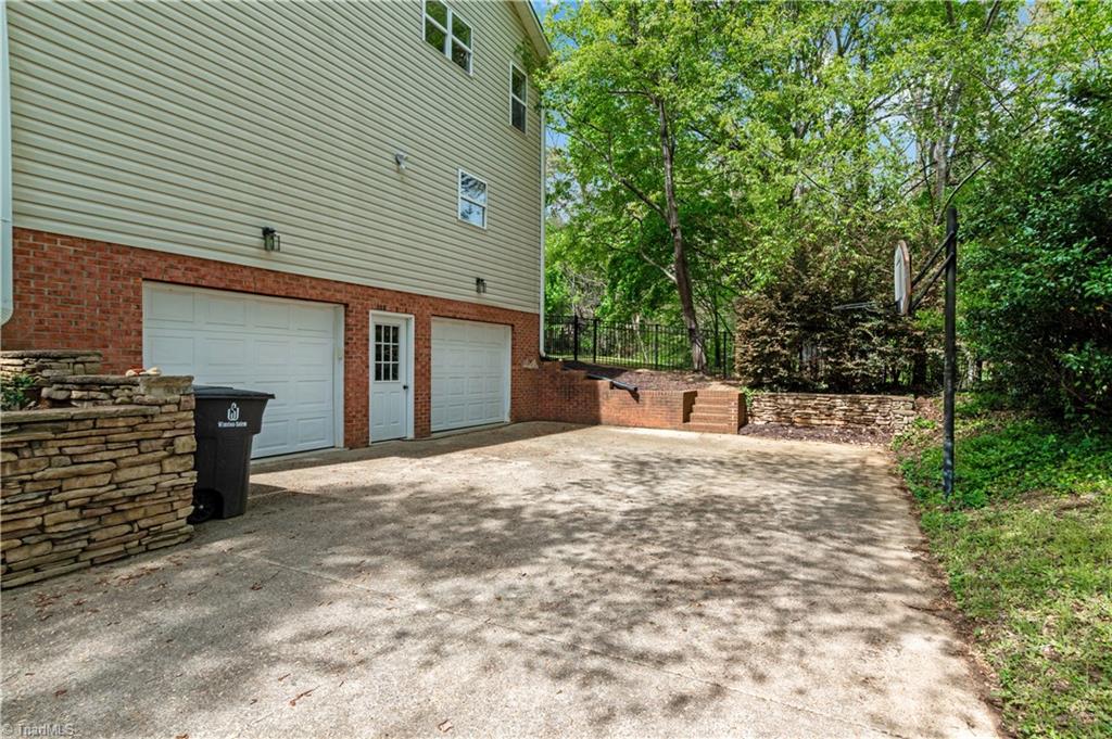 5532 Folkstone Road Pfafftown, NC 27040 - Photo 39 of 41