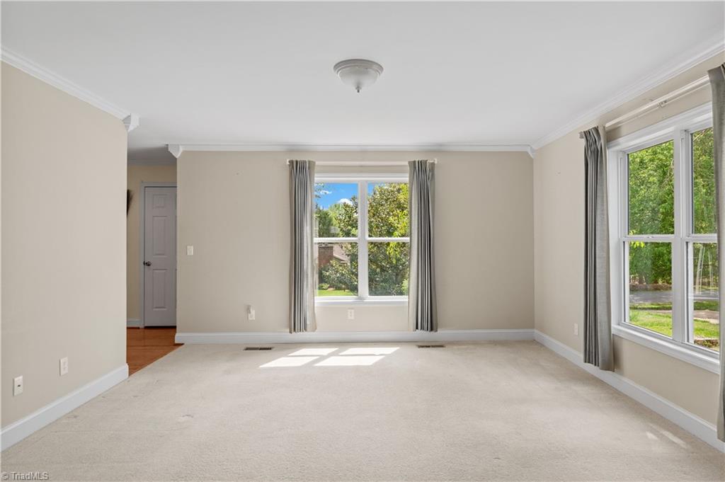 5532 Folkstone Road Pfafftown, NC 27040 - Photo 5 of 41