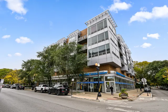 $400,000 | 3920 North Sheridan Road, Unit 502, Chicago, IL 60613