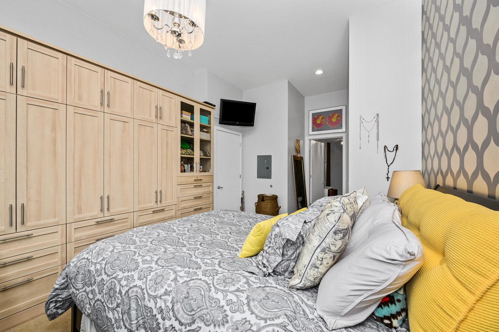 3920 North Sheridan Road, Unit 502 Chicago, IL 60613 - Photo 11 of 23 Gallery Image 11