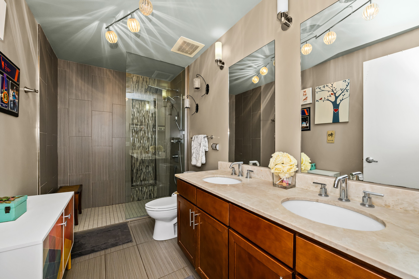 3920 North Sheridan Road, Unit 502 Chicago, IL 60613 - Photo 15 of 23 Gallery Image 15