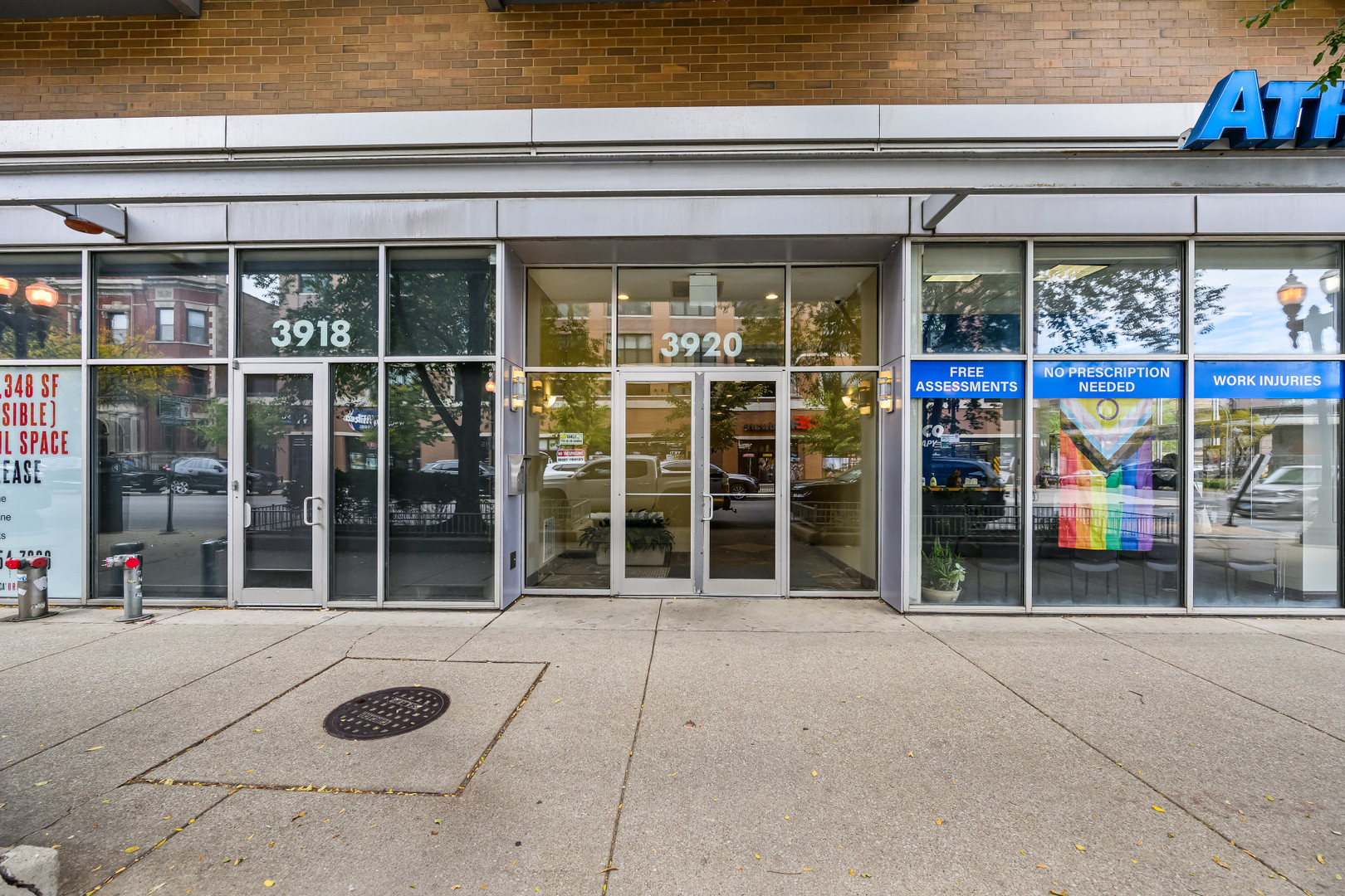 3920 North Sheridan Road, Unit 502 Chicago, IL 60613 - Photo 3 of 23 Gallery Image 3