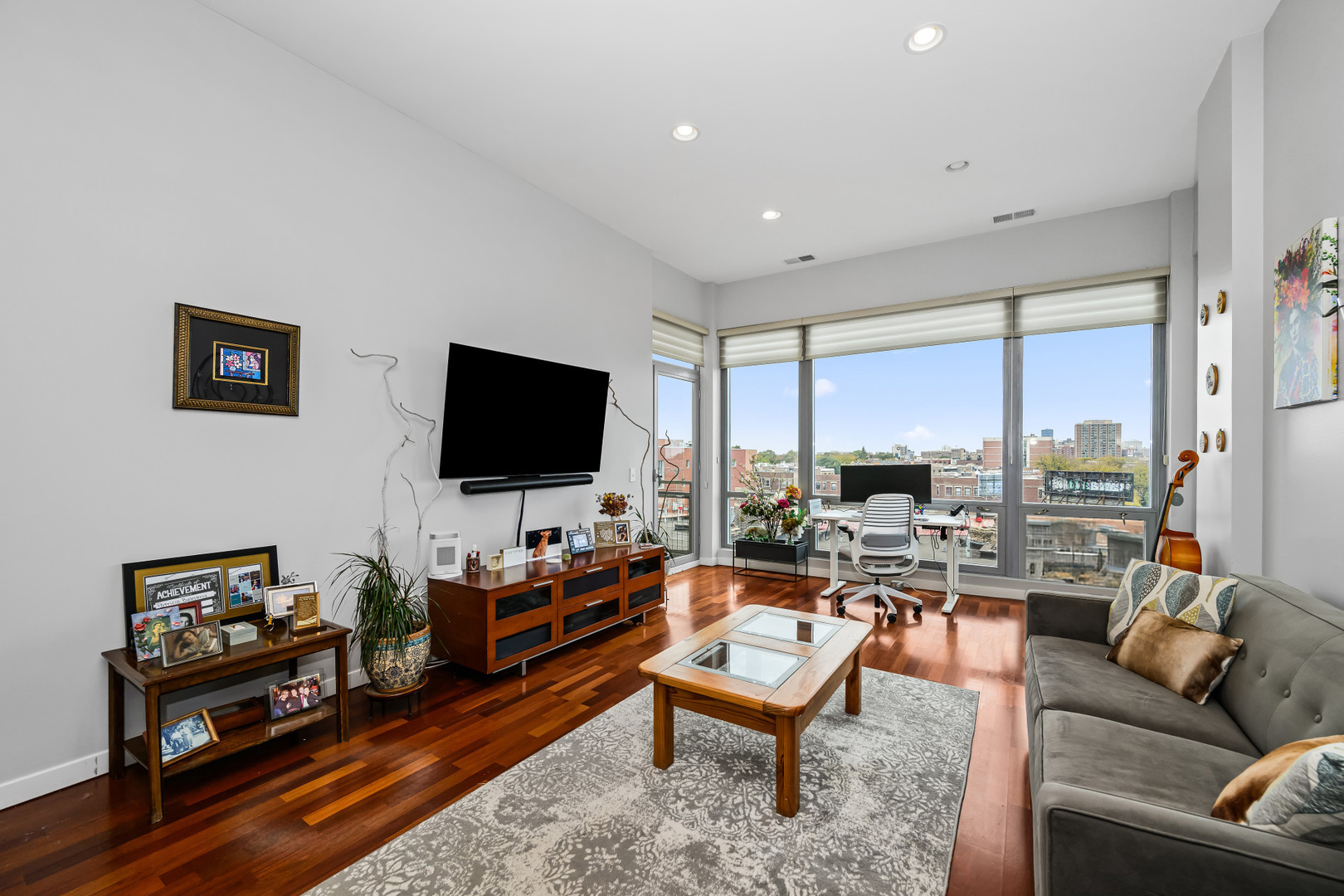 3920 North Sheridan Road, Unit 502 Chicago, IL 60613 - Photo 9 of 23 Gallery Image 9