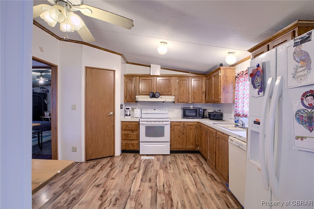 9370 Glass Road Hayes, VA 23072 - Photo 14 of 26
