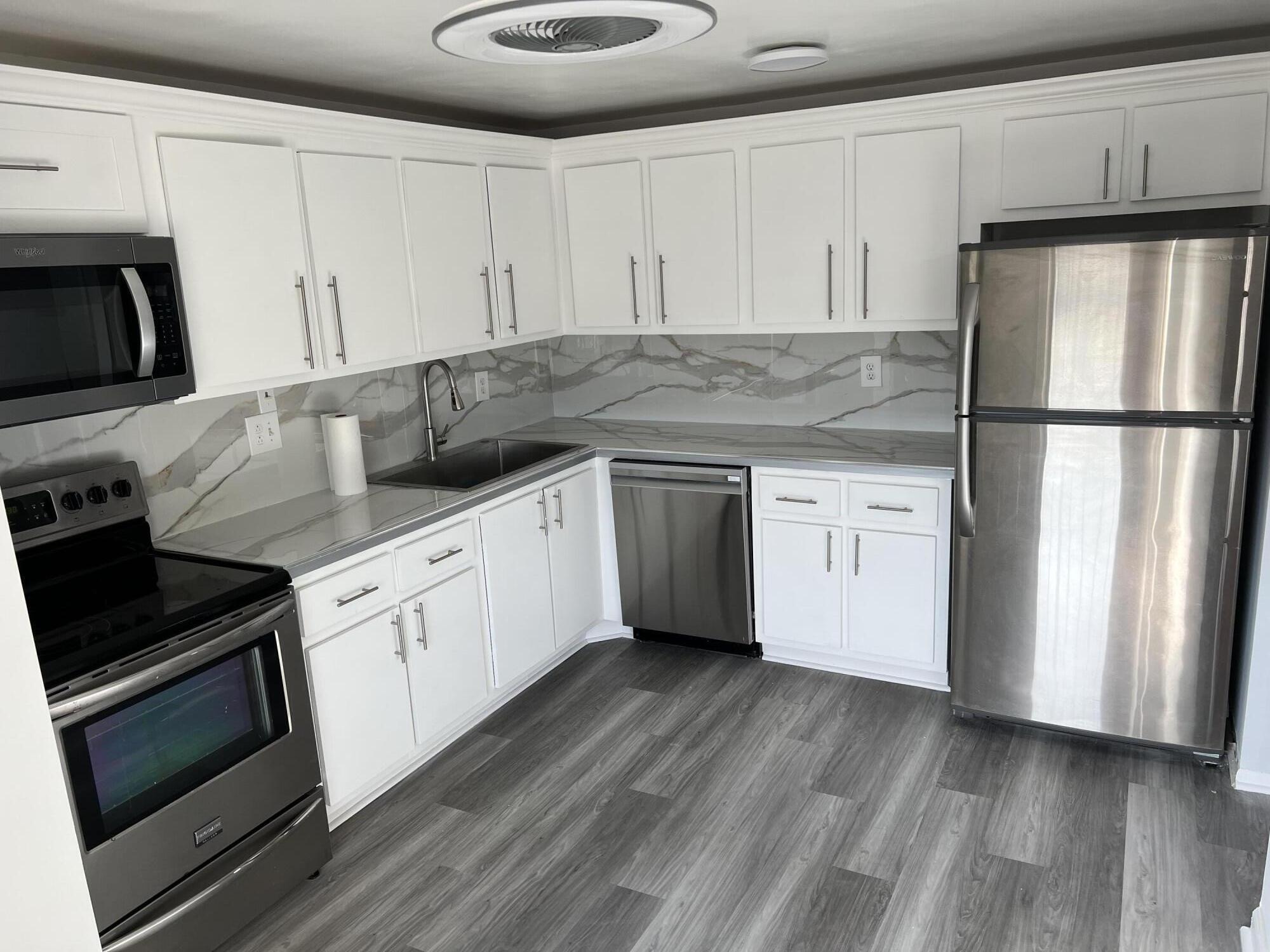 1629 Riverview Road, Unit 720 Deerfield Beach, FL 33441 - Photo 12 of 35 IMG_1301