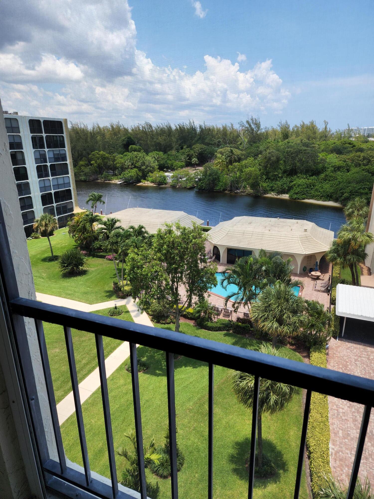 1629 Riverview Road, Unit 720 Deerfield Beach, FL 33441 - Photo 23 of 35 20220624_132712