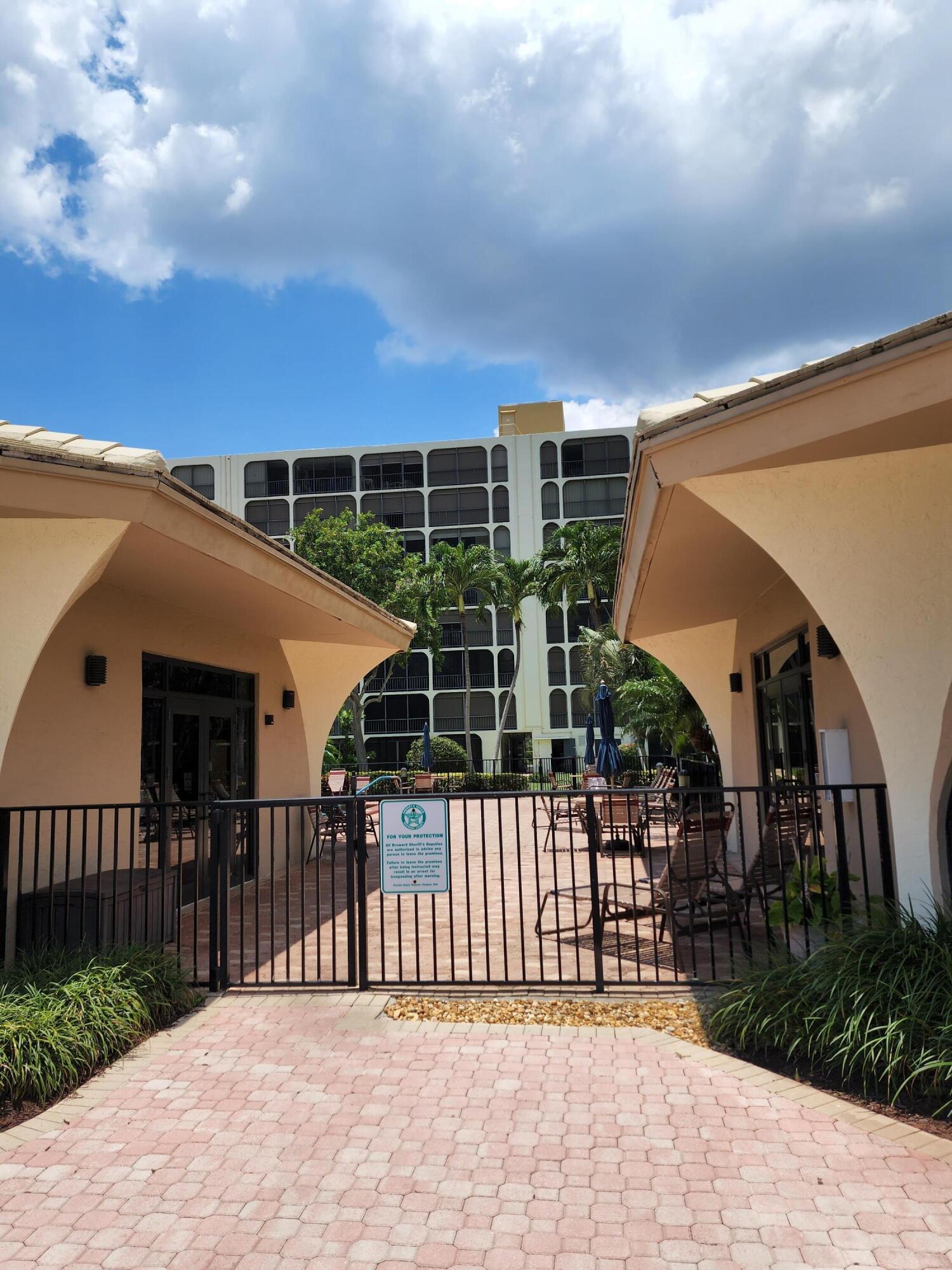 1629 Riverview Road, Unit 720 Deerfield Beach, FL 33441 - Photo 7 of 35 20220624_131258