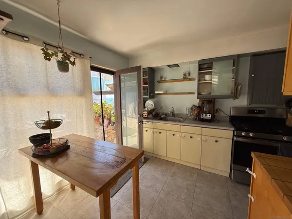 $3,825,000 | 4927 Ocean Boulevard, San Diego, CA 92109