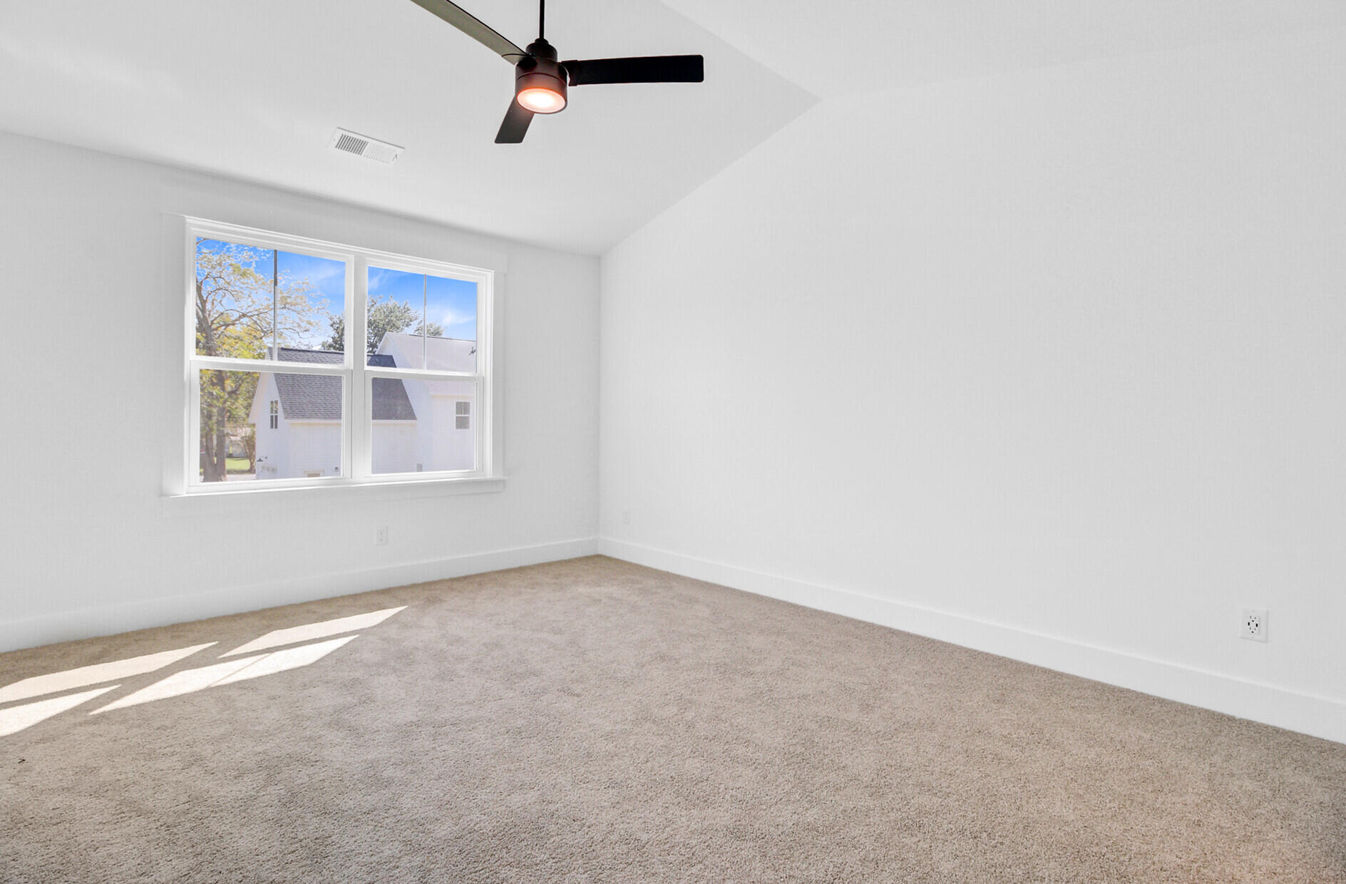1820 South Grimball Road Charleston, SC 29412 - Photo 19 of 39 34_34_mls