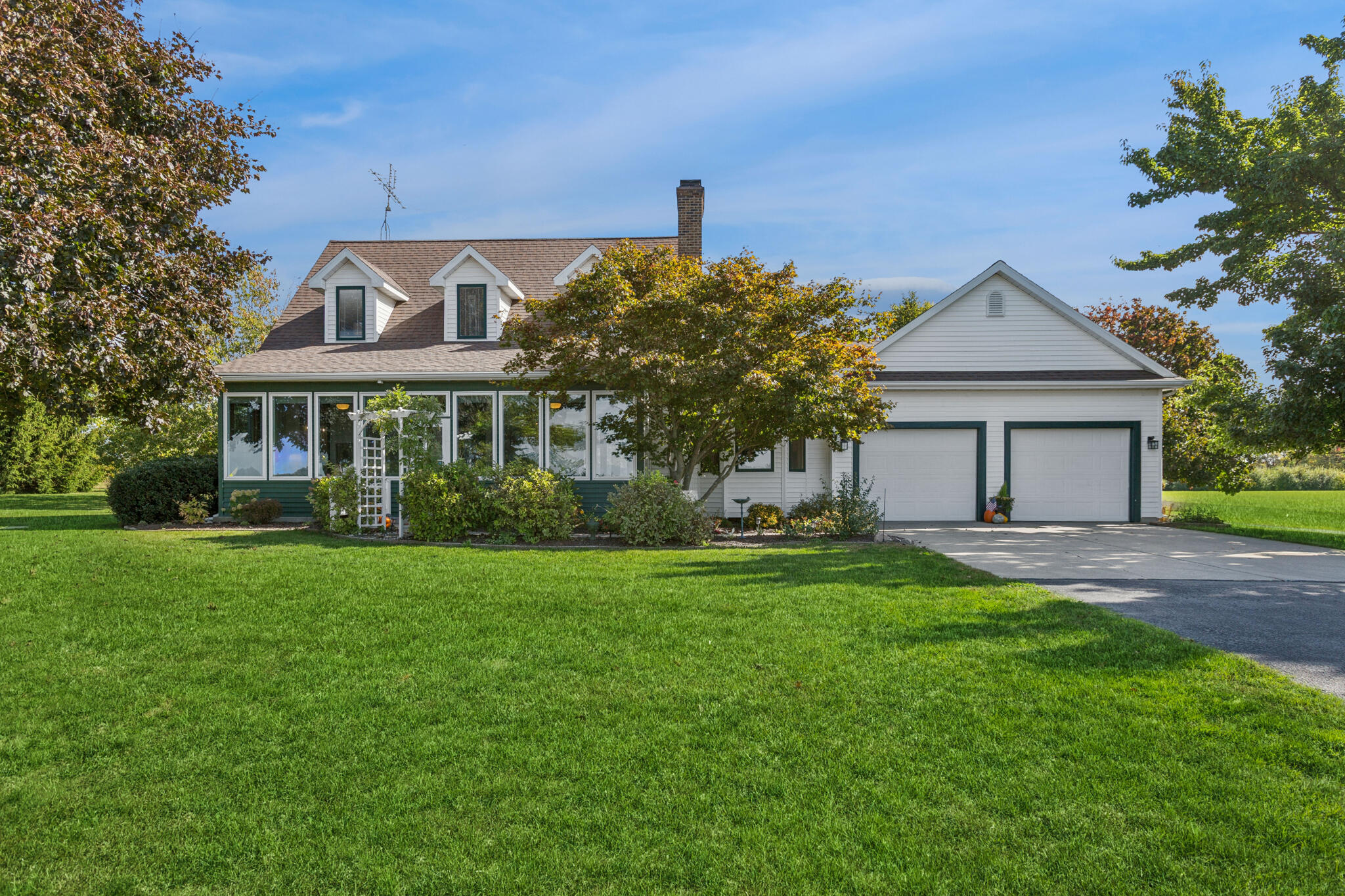 1360 Friday Road Coloma, MI 49038 - Photo 2 of 50 1