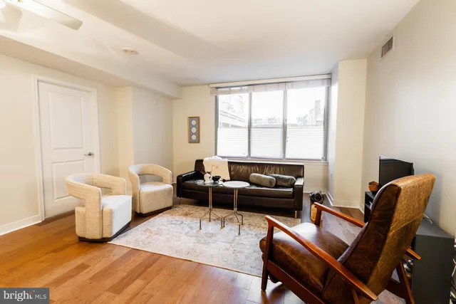 $539,000 | 555 Massachusetts Avenue Northwest, Unit 217, Washington, DC 20001