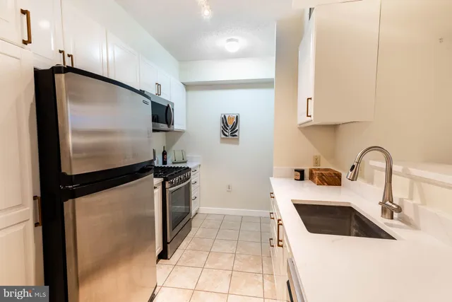 $539,000 | 555 Massachusetts Avenue Northwest, Unit 217, Washington, DC 20001