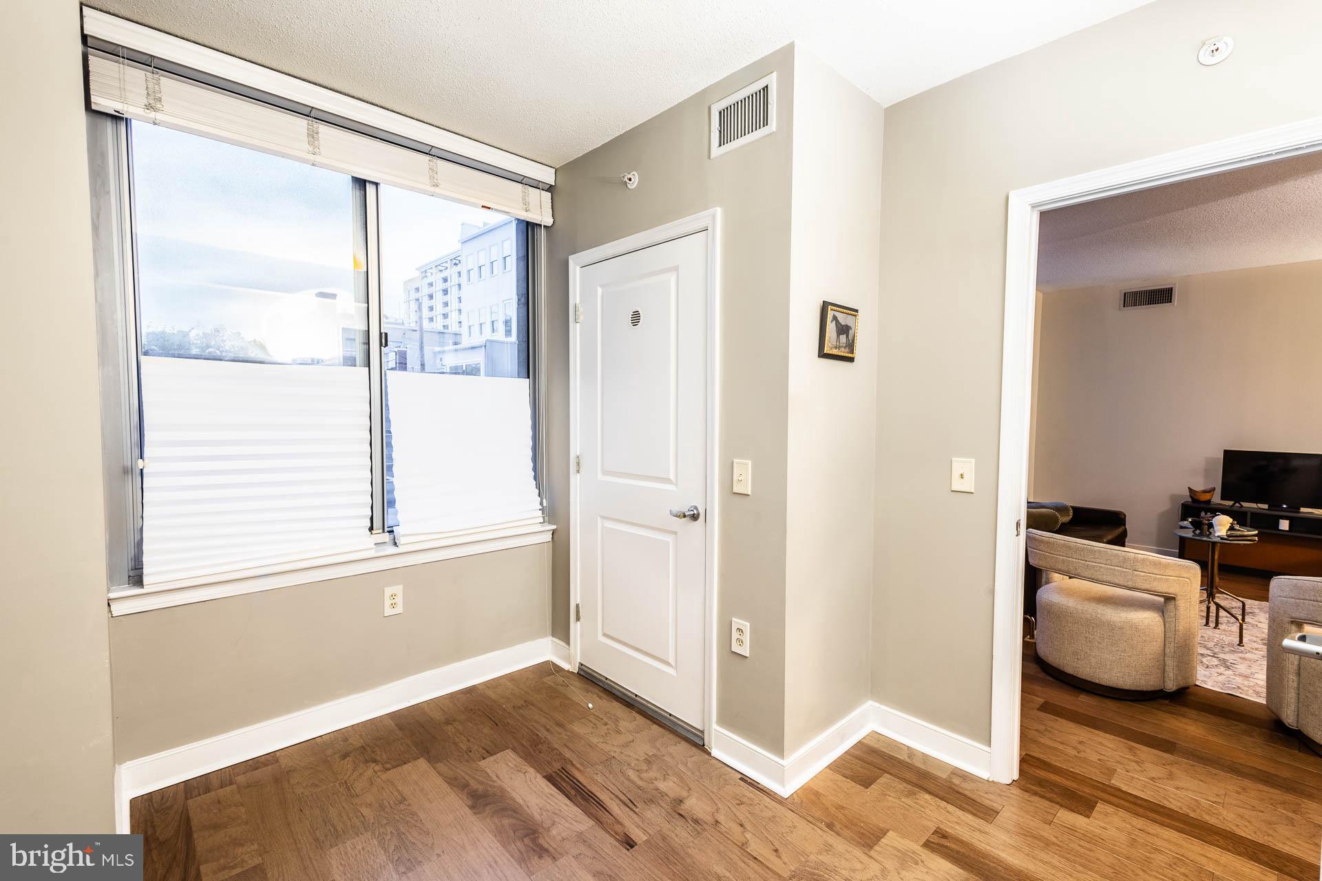 555 Massachusetts Avenue Northwest, Unit 217 Washington, DC 20001 - Photo 7 of 14 Second Bedroom/Den/Home Office