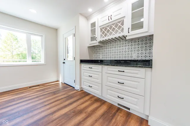 $1,075,000 | 3532 Shoshonee Drive, Columbus, IN 47203